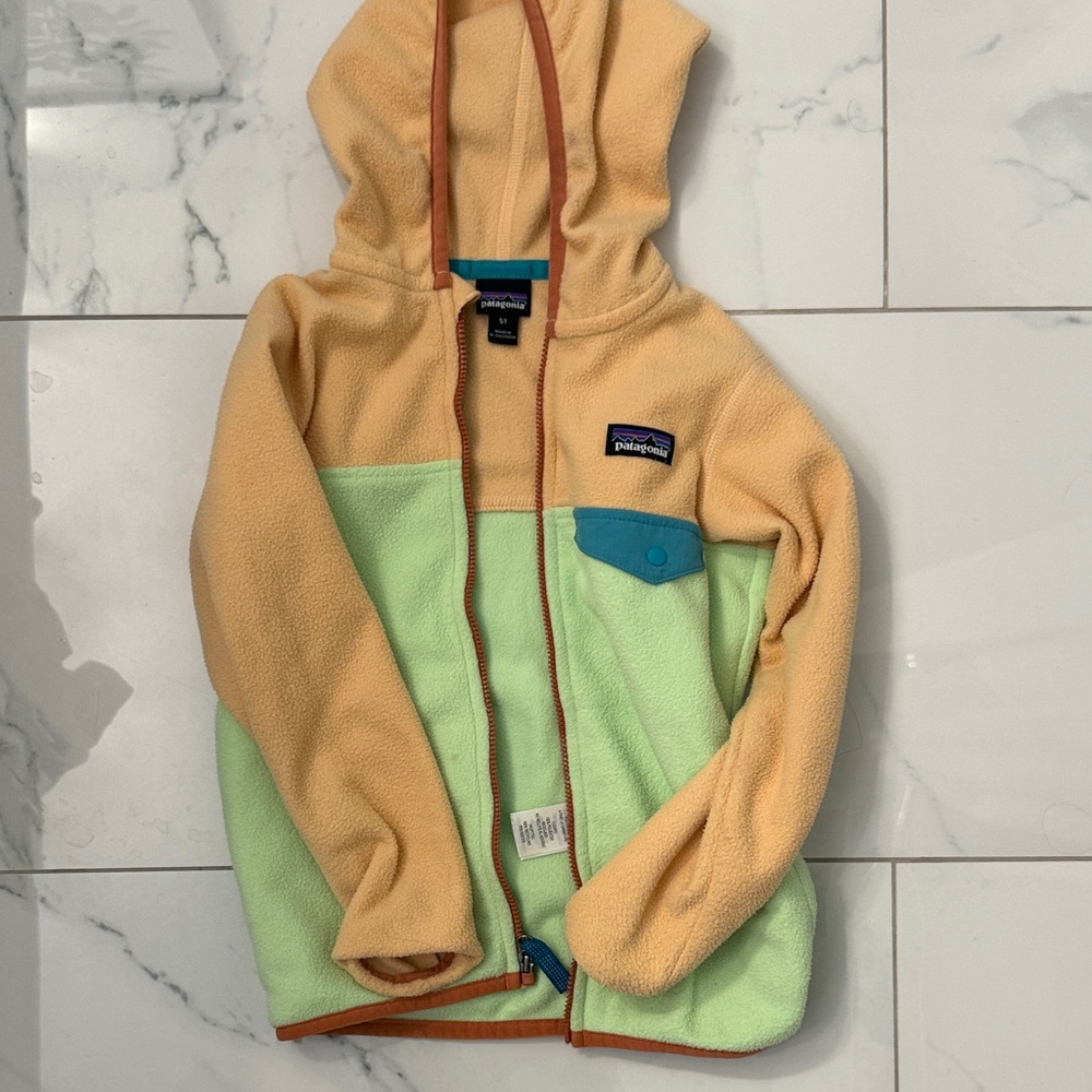 Patagonia Peach and Mint Hooded Fleece